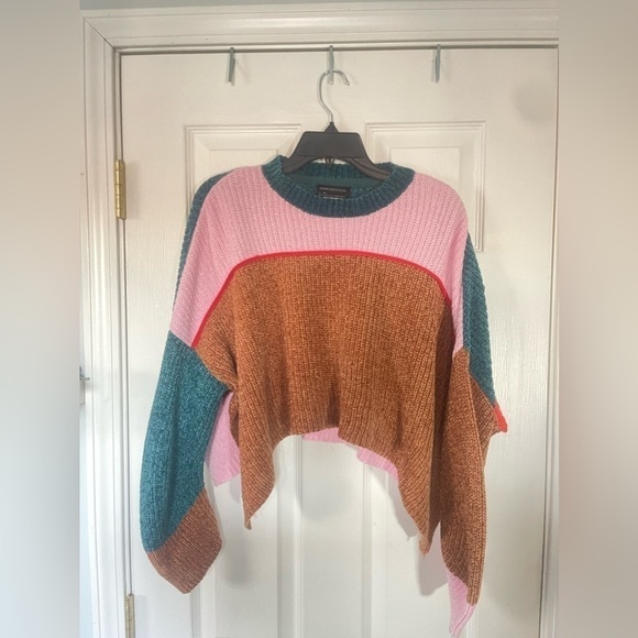Urban Outfitters Chenille Color Block Side Slit Cropped Sweater - Picture 6 of 7